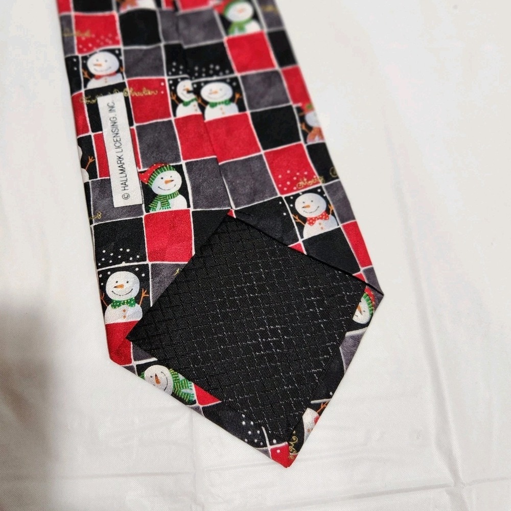 Hallmark Christmas Mens Neck Tie Holiday Traditions Snowman Silk 56"‎ - Picture 6 of 7
